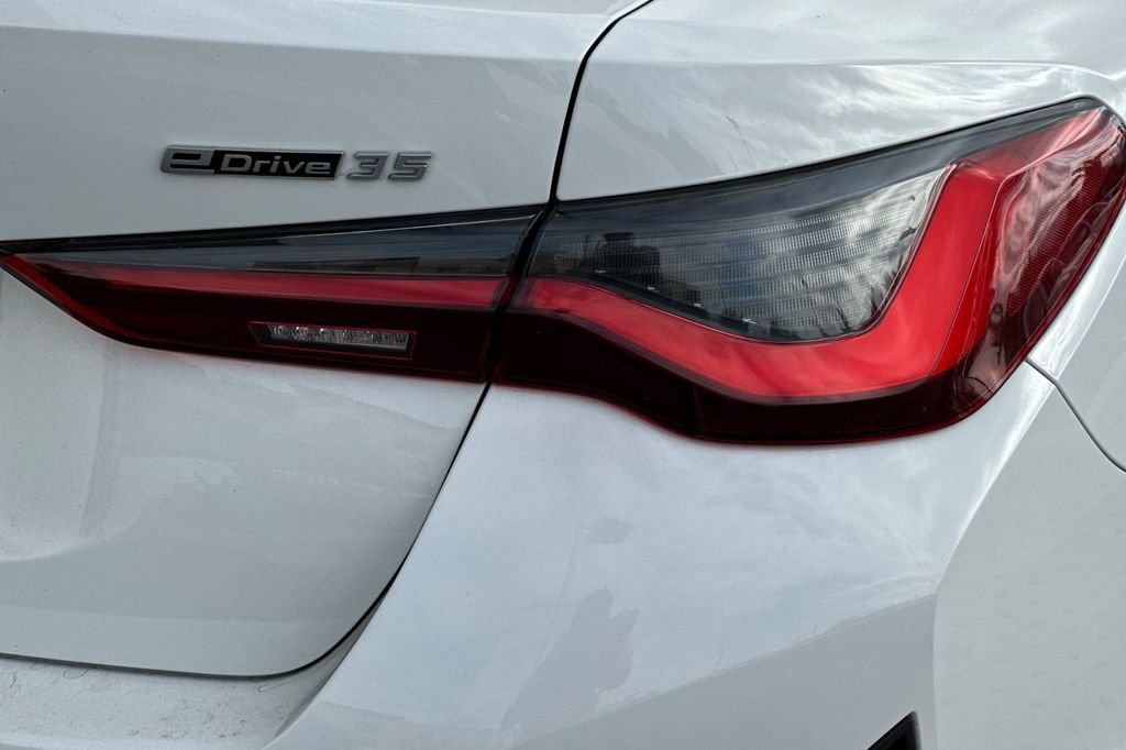 Used 2023 BMW i4 eDrive35 w/ Premium Package RWD image 32
