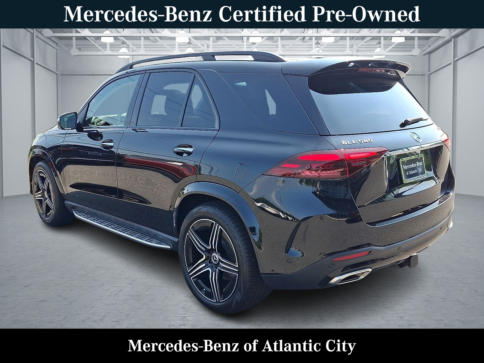 Used 2025 Mercedes-Benz GLE 580 4MATIC image 4