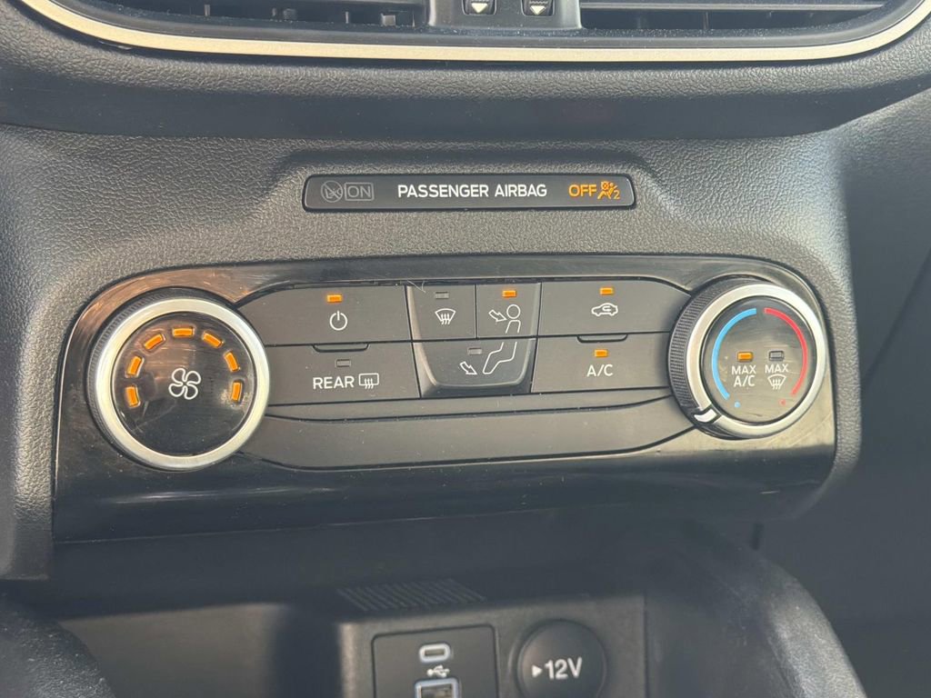 Certified 2022 Ford Escape SE image 16