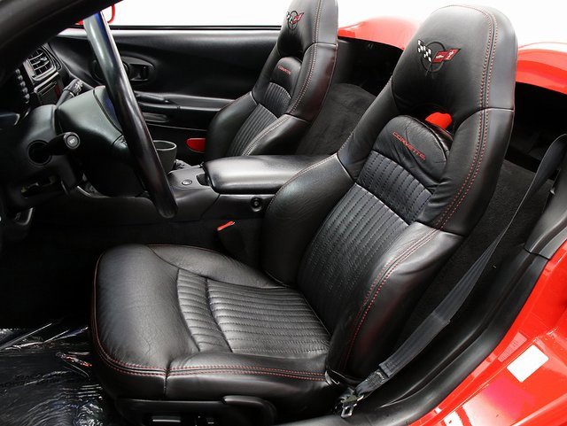 Used 1999 Chevrolet Corvette Convertible w/ Memory Pkg image 12