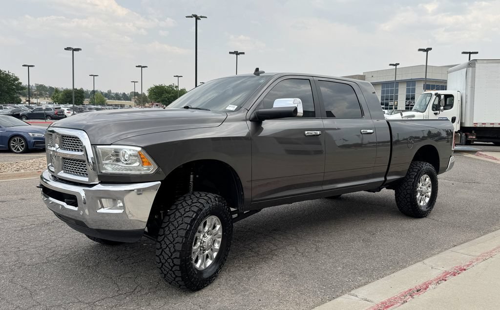 Used 2017 RAM 2500 Laramie w/ Convenience Group AWD/4WD image 4