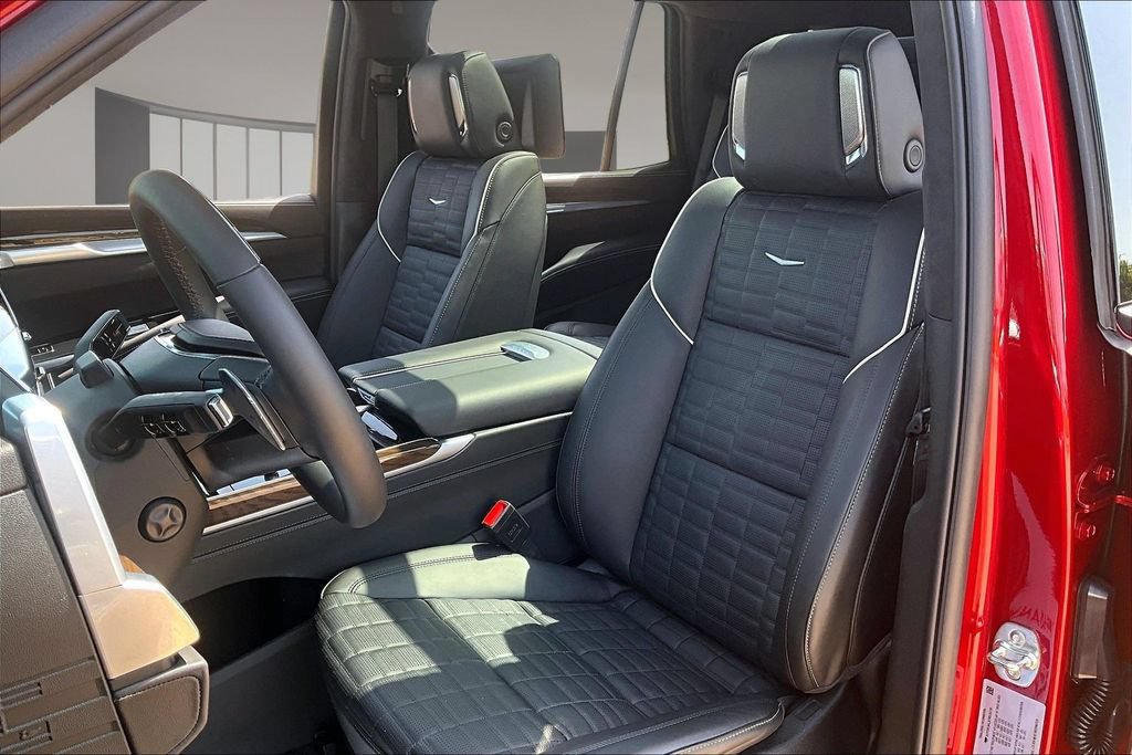 Certified 2026 Cadillac Escalade Platinum Sport w/ LPO, ONYX Package AWD/4WD image 26