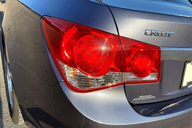 Used 2014 Chevrolet Cruze LT image 21