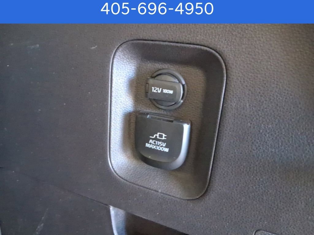 Used 2023 Kia Carnival SX Prestige image 16