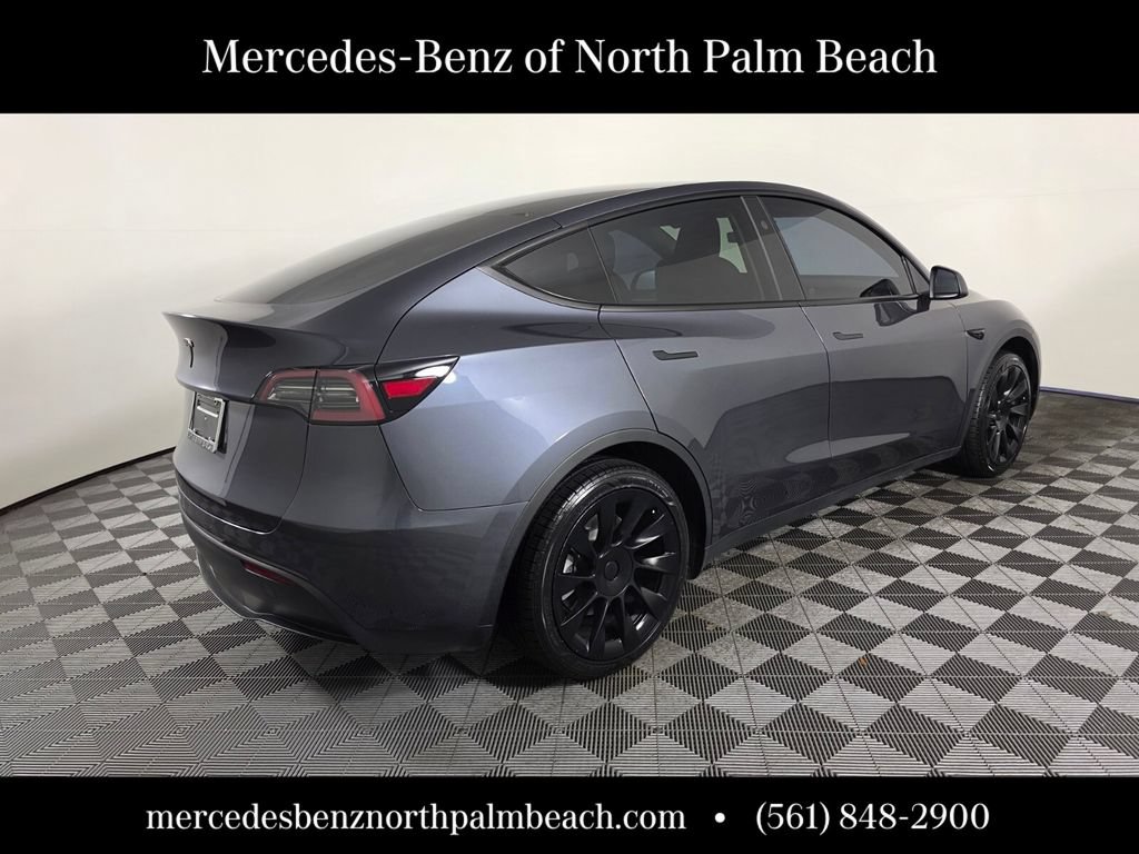 Used 2023 Tesla Model Y 2WD image 6
