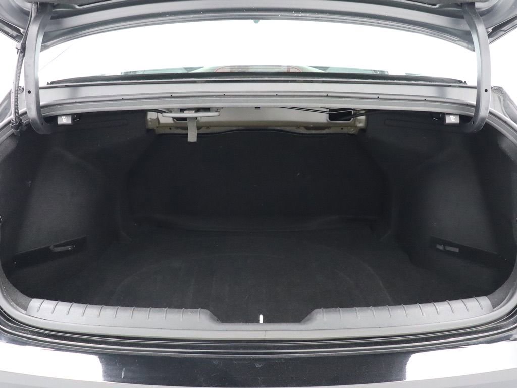 Used 2022 Hyundai Elantra SEL w/ Preferred Accessory Package image 29