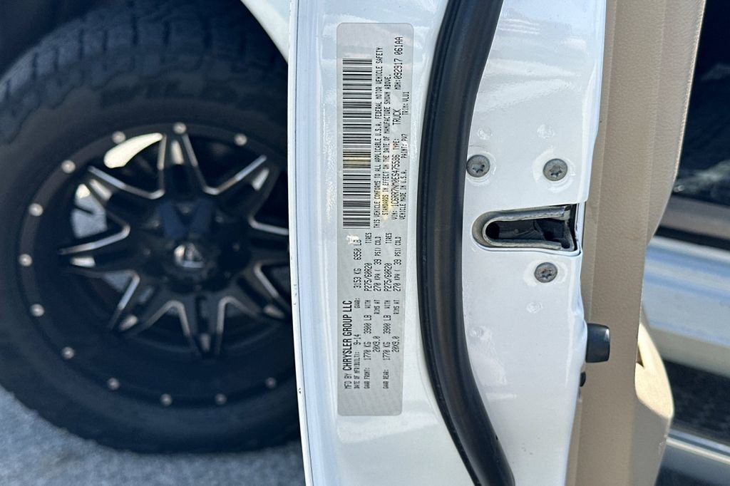 Used 2014 RAM 1500 Laramie w/ Convenience Group image 33