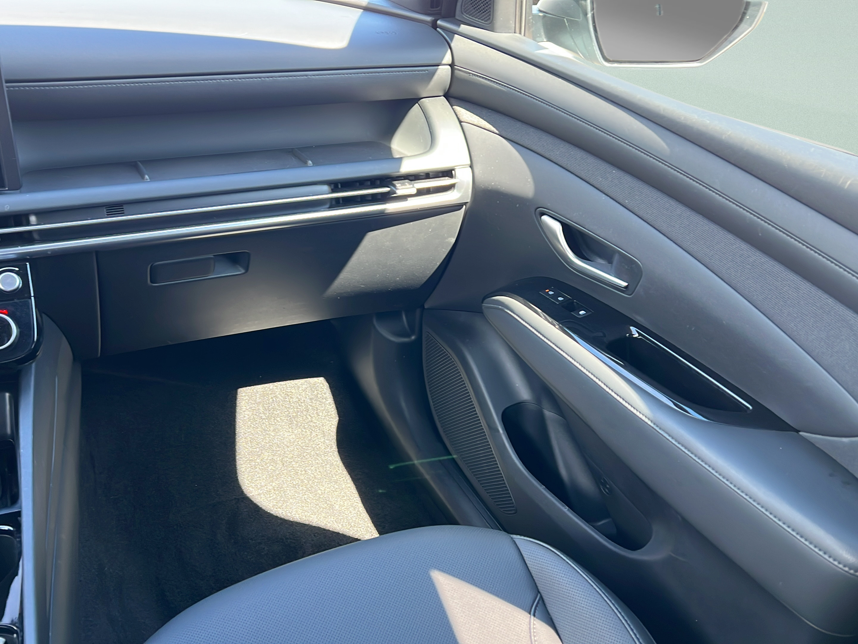 Certified 2025 Hyundai Santa Cruz SEL FWD image 13