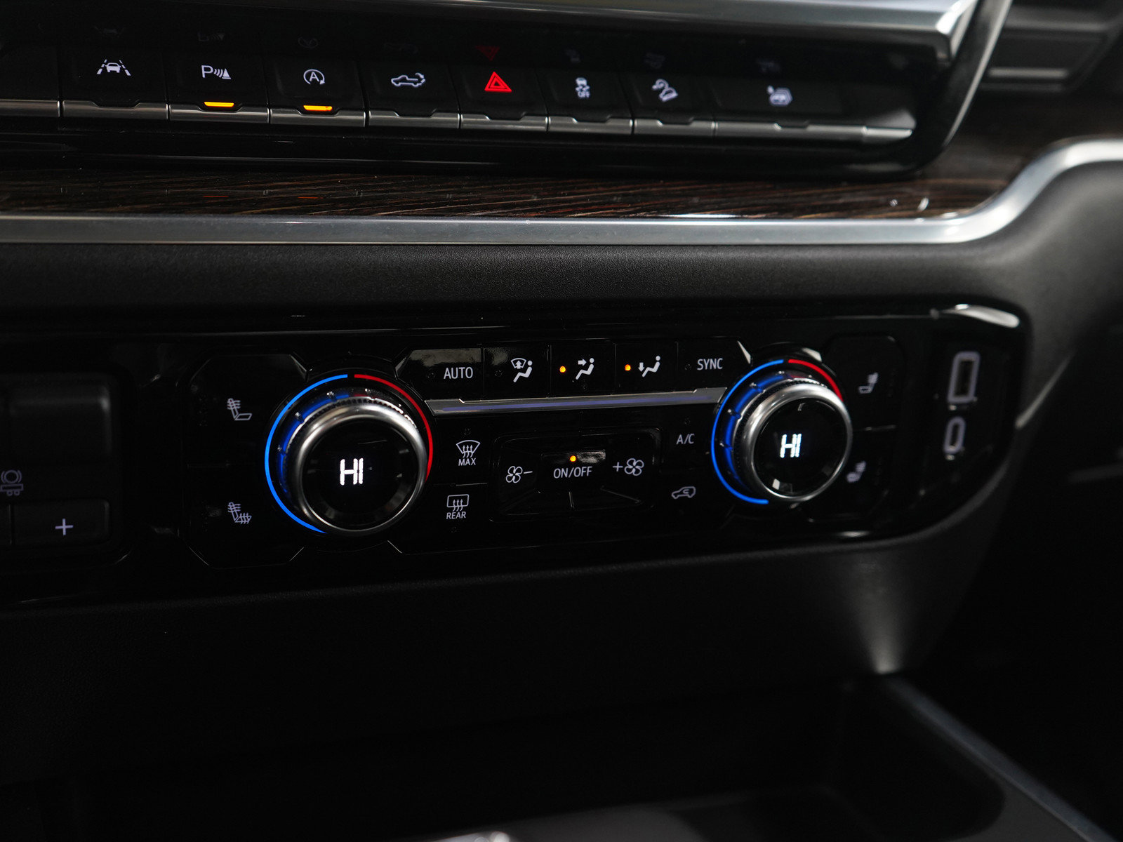 Used 2022 GMC Sierra 1500 Elevation w/ Elevation Premium Package image 23