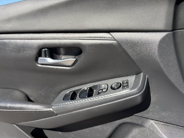 Used 2020 Nissan Sentra S FWD image 21