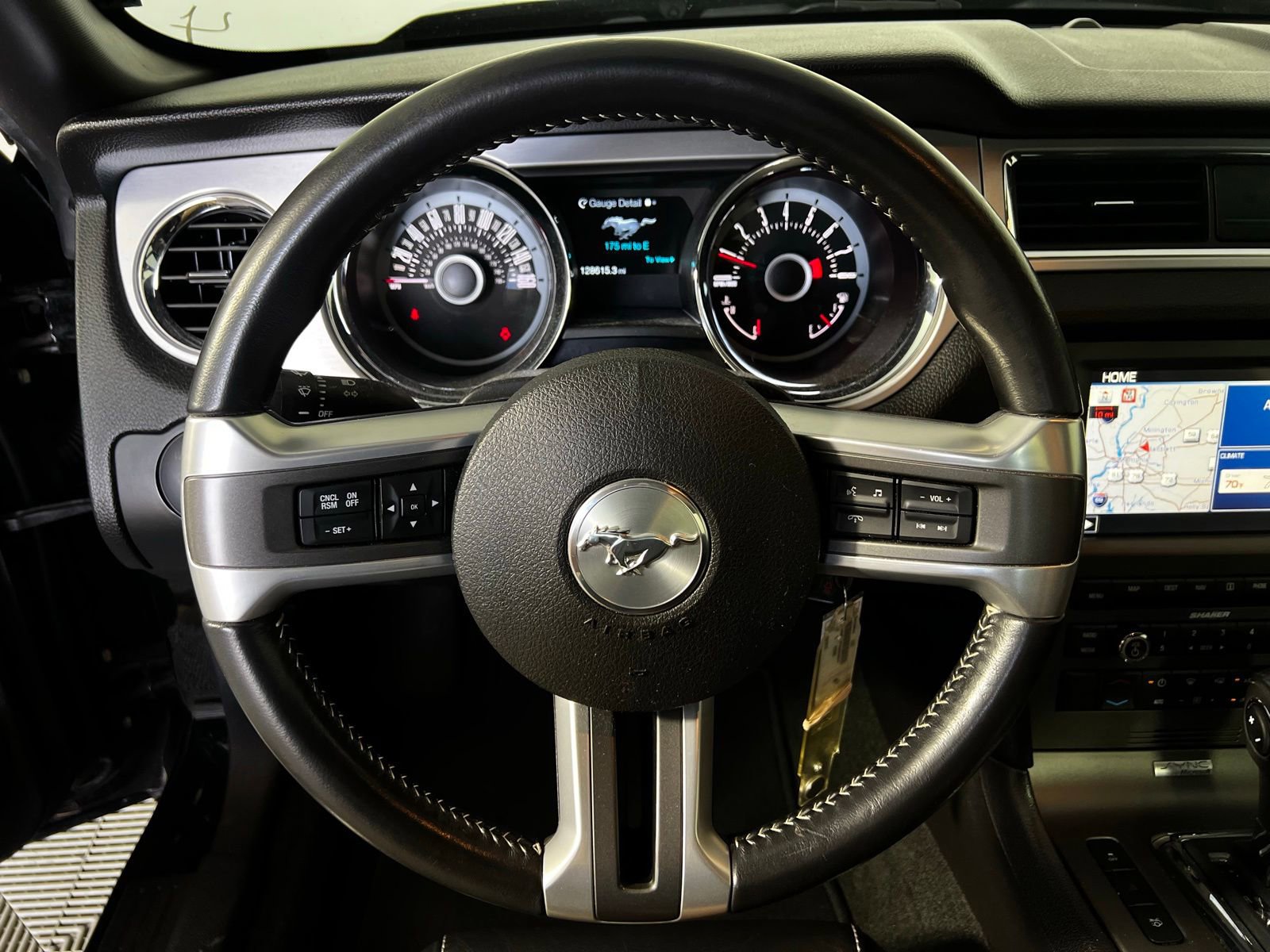 Used 2013 Ford Mustang GT Premium w/ Electronics Pkg RWD image 8