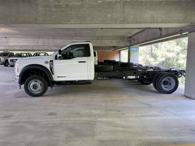 New 2025 Ford F550 4x4 Regular Cab Super Duty image 3