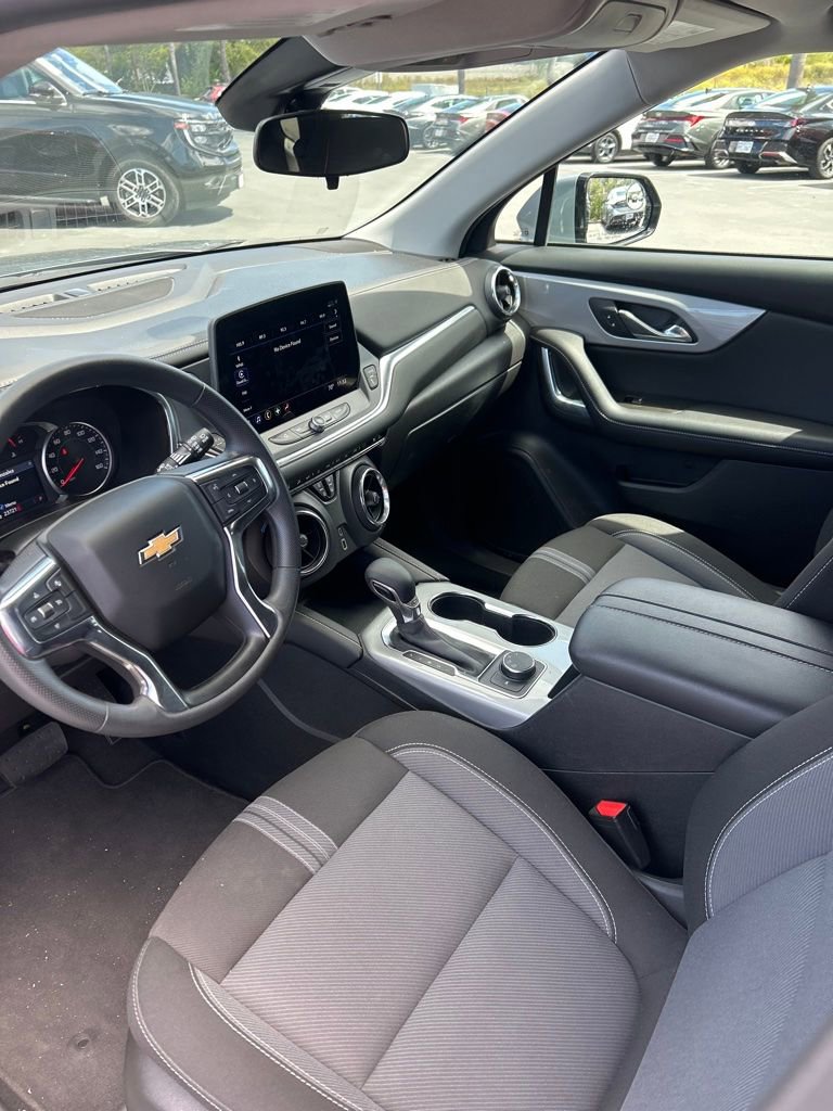 Used 2025 Chevrolet Blazer LT image 16