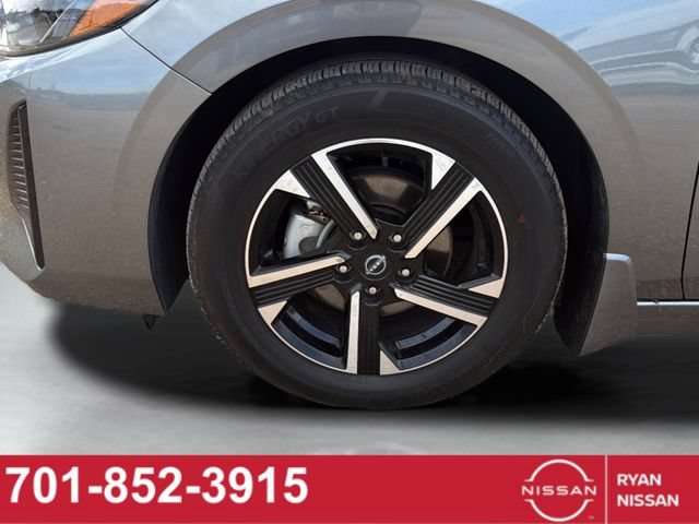 Certified 2024 Nissan Sentra SV FWD image 32