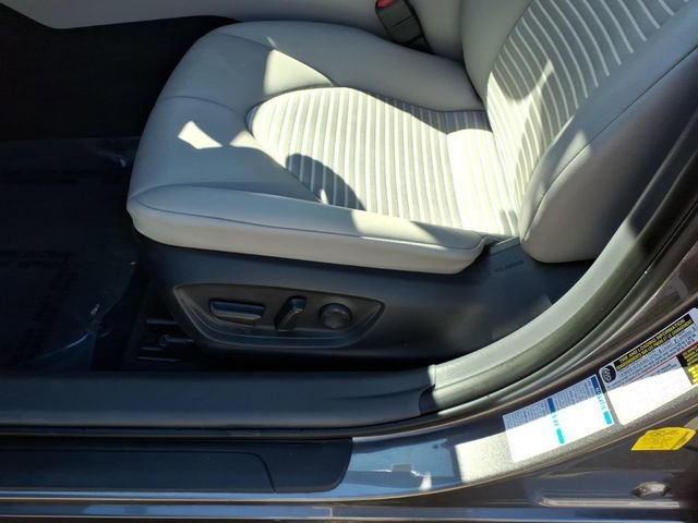 Certified 2023 Toyota Camry SE AWD/4WD image 18