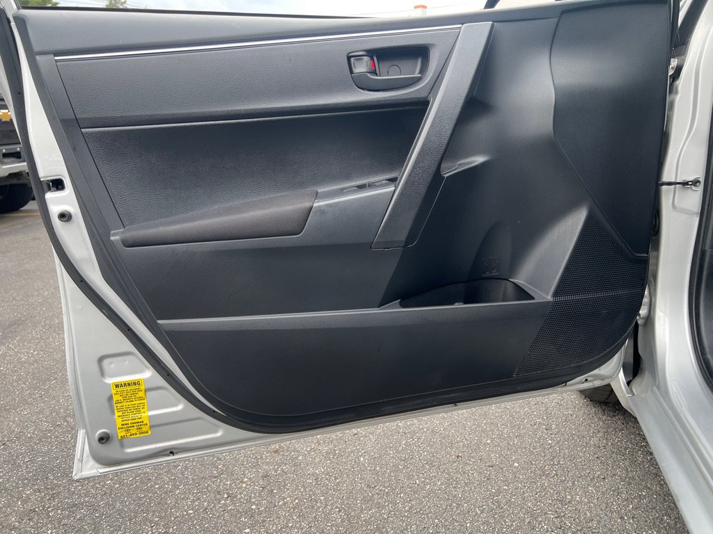 Used 2014 Toyota Corolla L FWD image 8