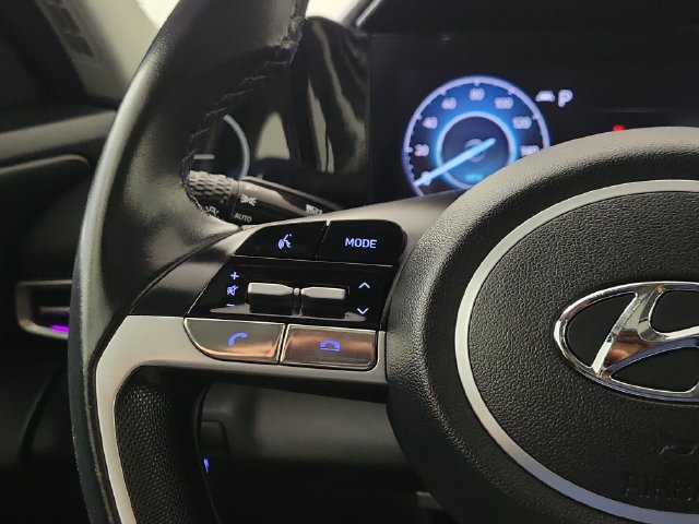 Used 2023 Hyundai Elantra Limited FWD image 24