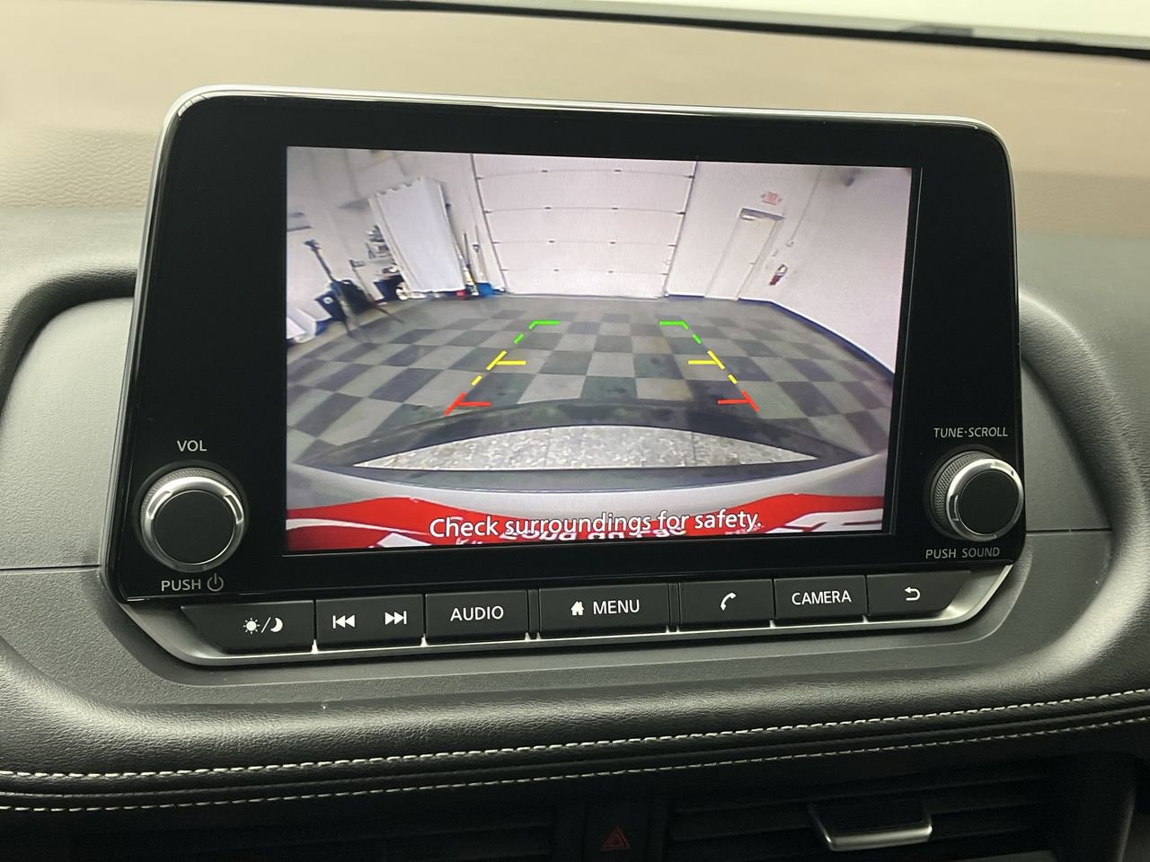 Used 2023 Nissan Rogue SV AWD/4WD image 5