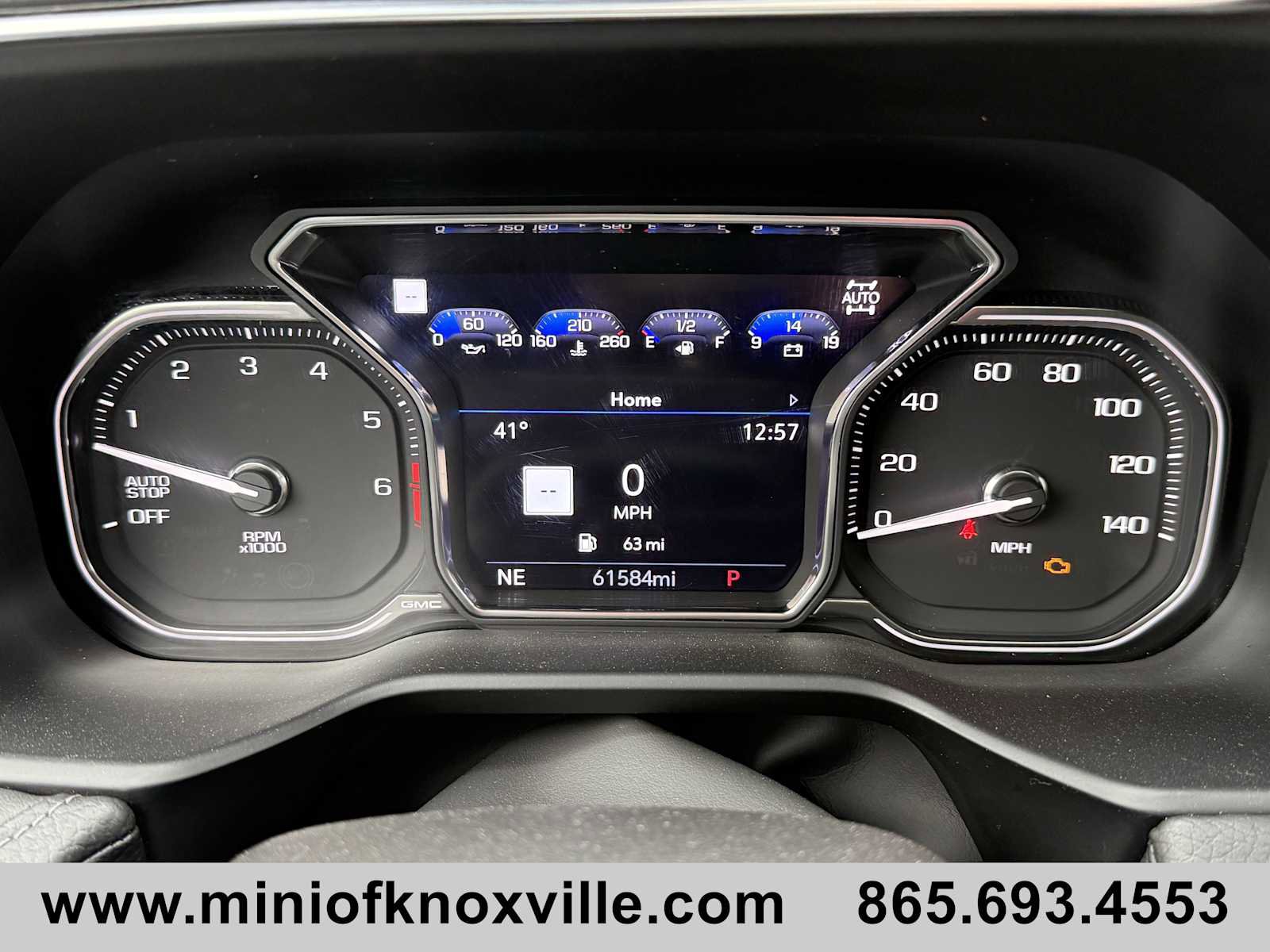 Used 2021 GMC Yukon XL Denali w/ Denali Premium Package image 29
