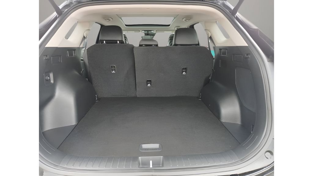 Used 2024 Kia Sportage SX image 28