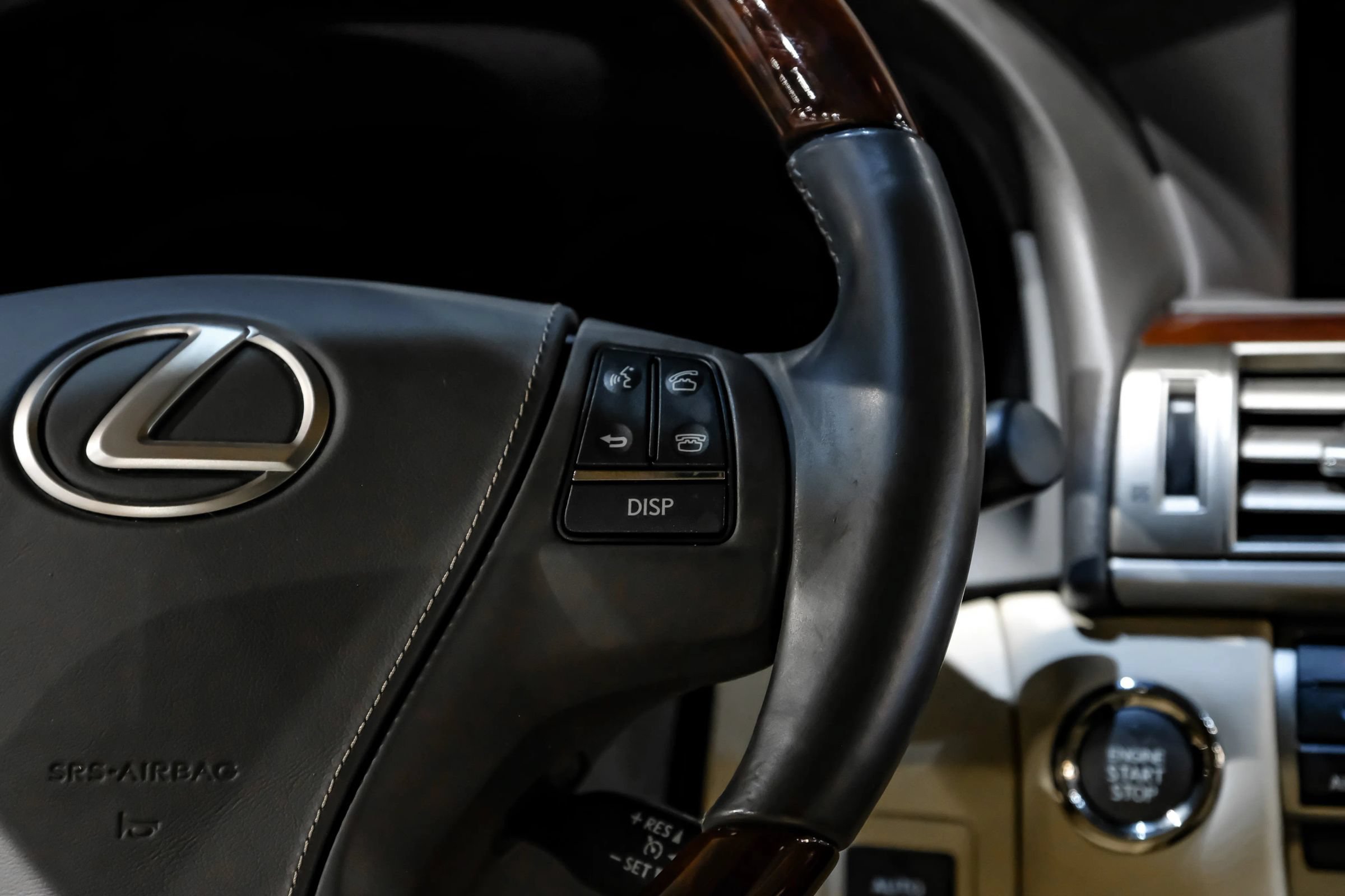 Used 2015 Lexus LS 460 L RWD image 16