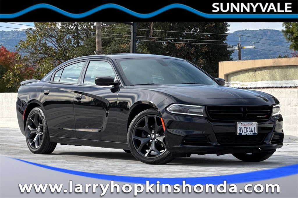 Used 2020 Dodge Charger SXT w/ Blacktop Package