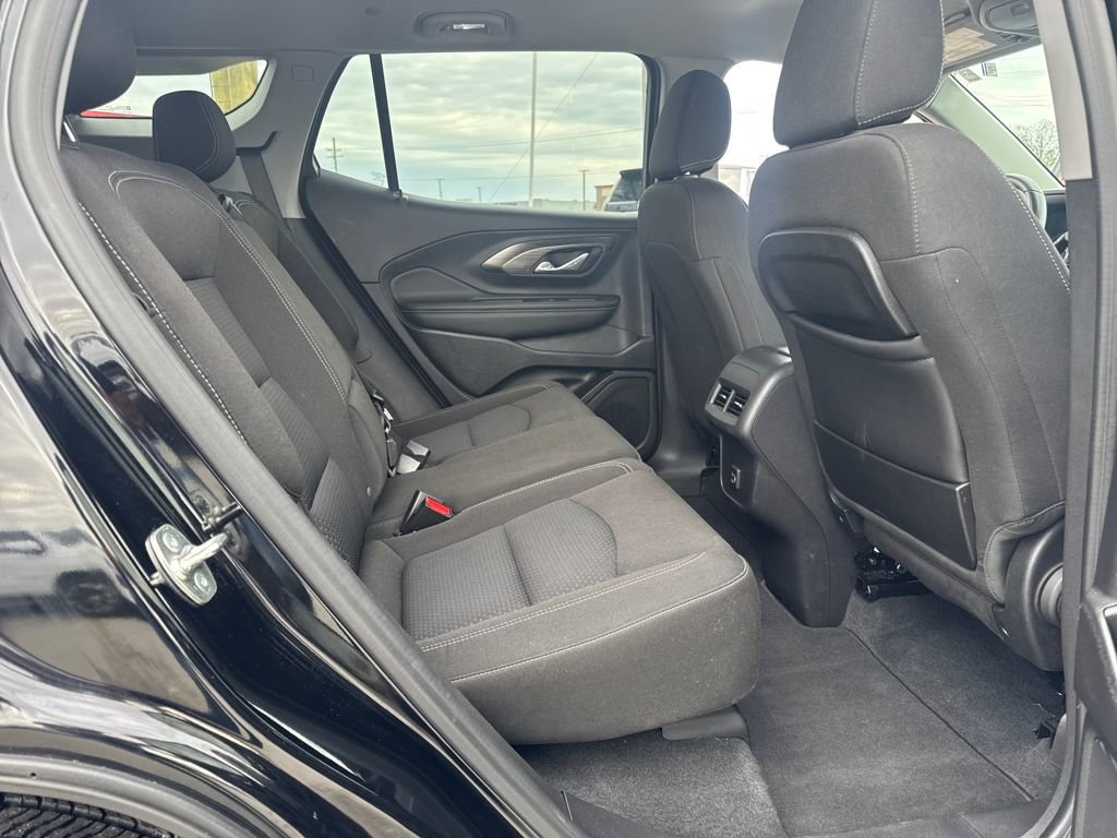 Used 2024 GMC Terrain SLE image 12
