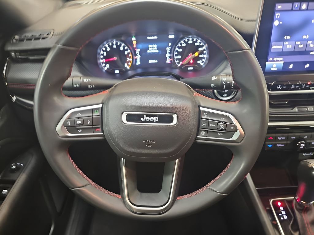 Used 2023 Jeep Compass Trailhawk image 13