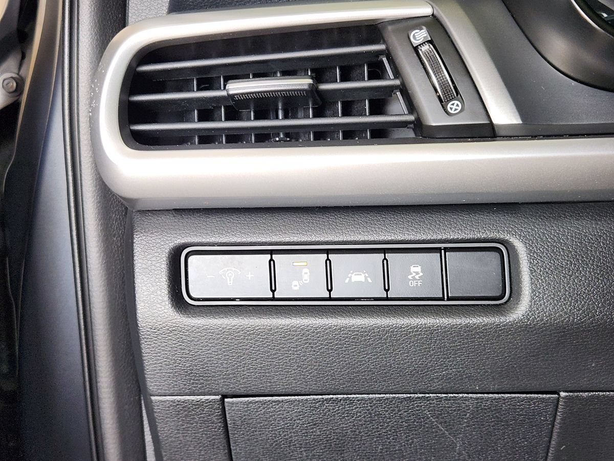 Used 2020 Kia Telluride S w/ S 8 Passenger Seating Package FWD image 30