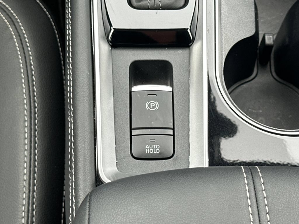New 2025 Nissan Altima 2.5 SL AWD/4WD image 24