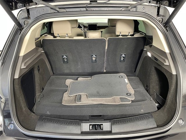 Used 2020 Lincoln Corsair Reserve w/ Equipment Group 201A image 17