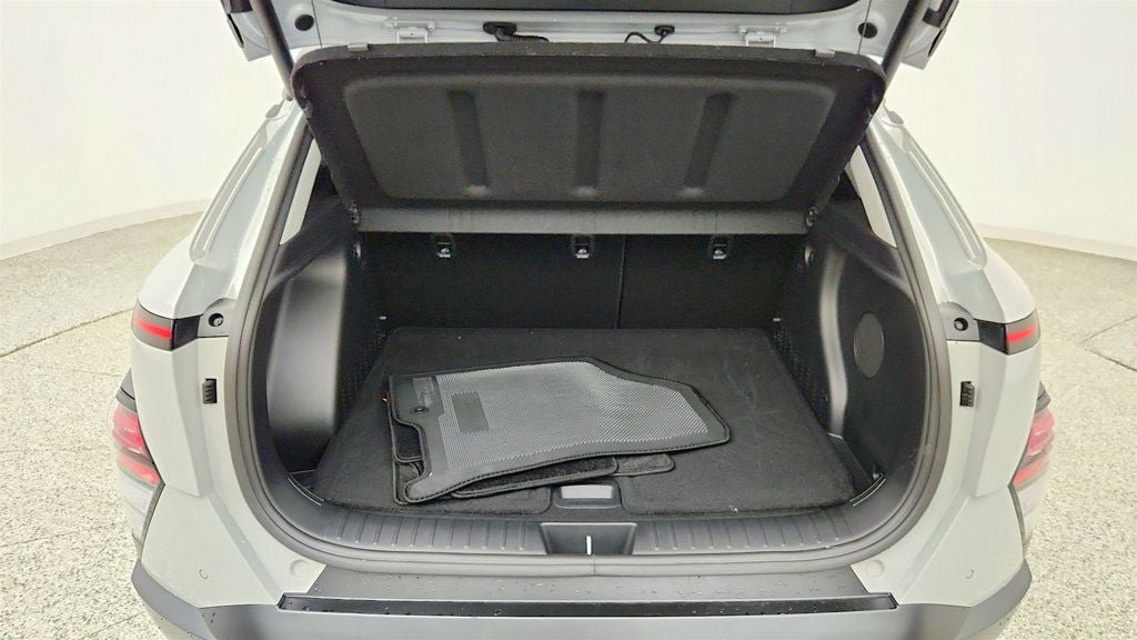 Used 2026 Hyundai Kona Limited FWD image 23