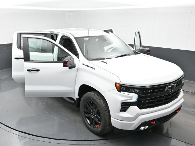 Used 2025 Chevrolet Silverado 1500 RST w/ Redline Edition AWD/4WD image 44