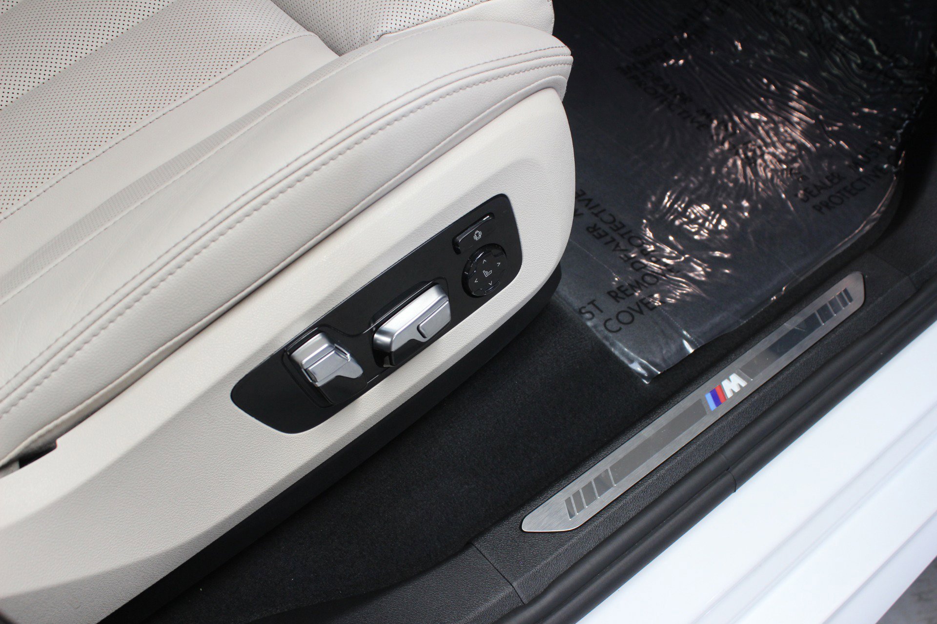 Used 2021 BMW X5 sDrive40i w/ M Sport Package image 44