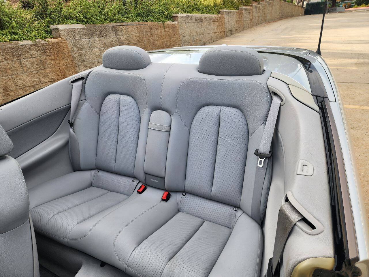 Used 2003 Mercedes-Benz CLK 320 Cabriolet image 28