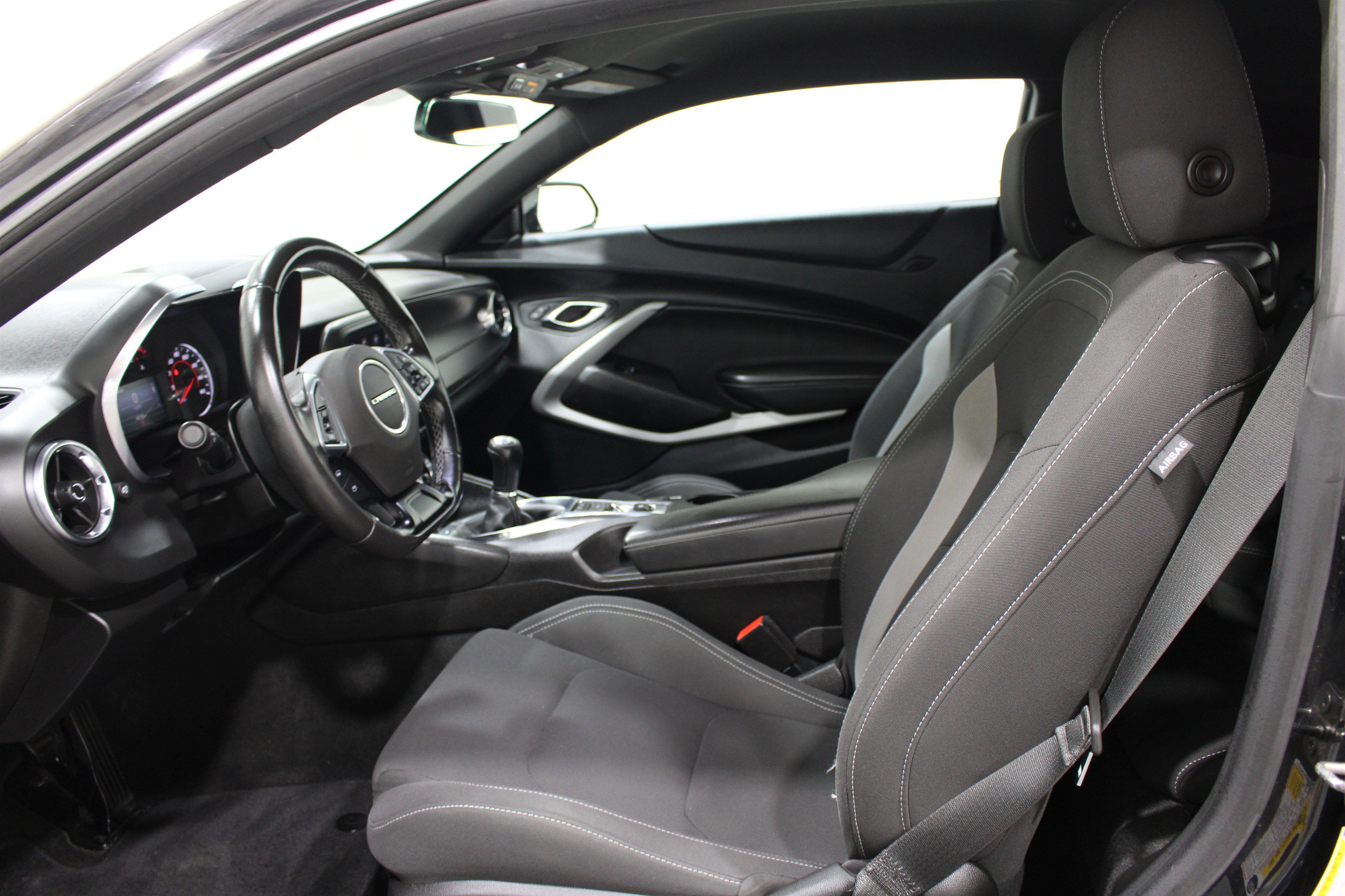 Used 2021 Chevrolet Camaro LS RWD image 3