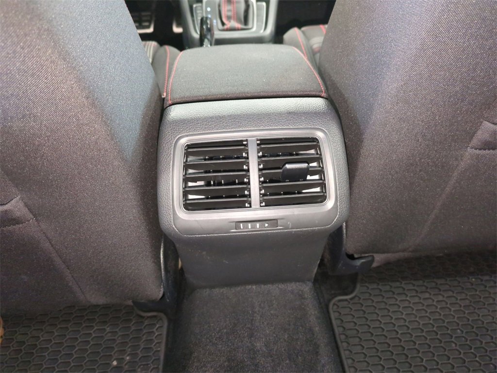 Used 2021 Volkswagen GTI SE image 30