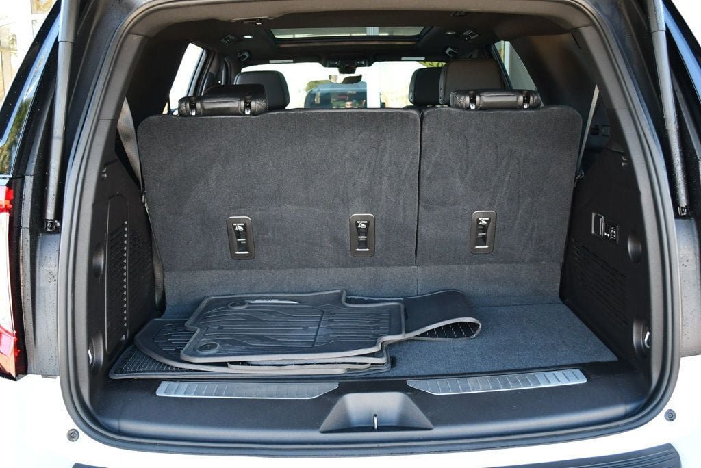 Used 2021 GMC Yukon Denali w/ Denali Premium Package RWD image 52