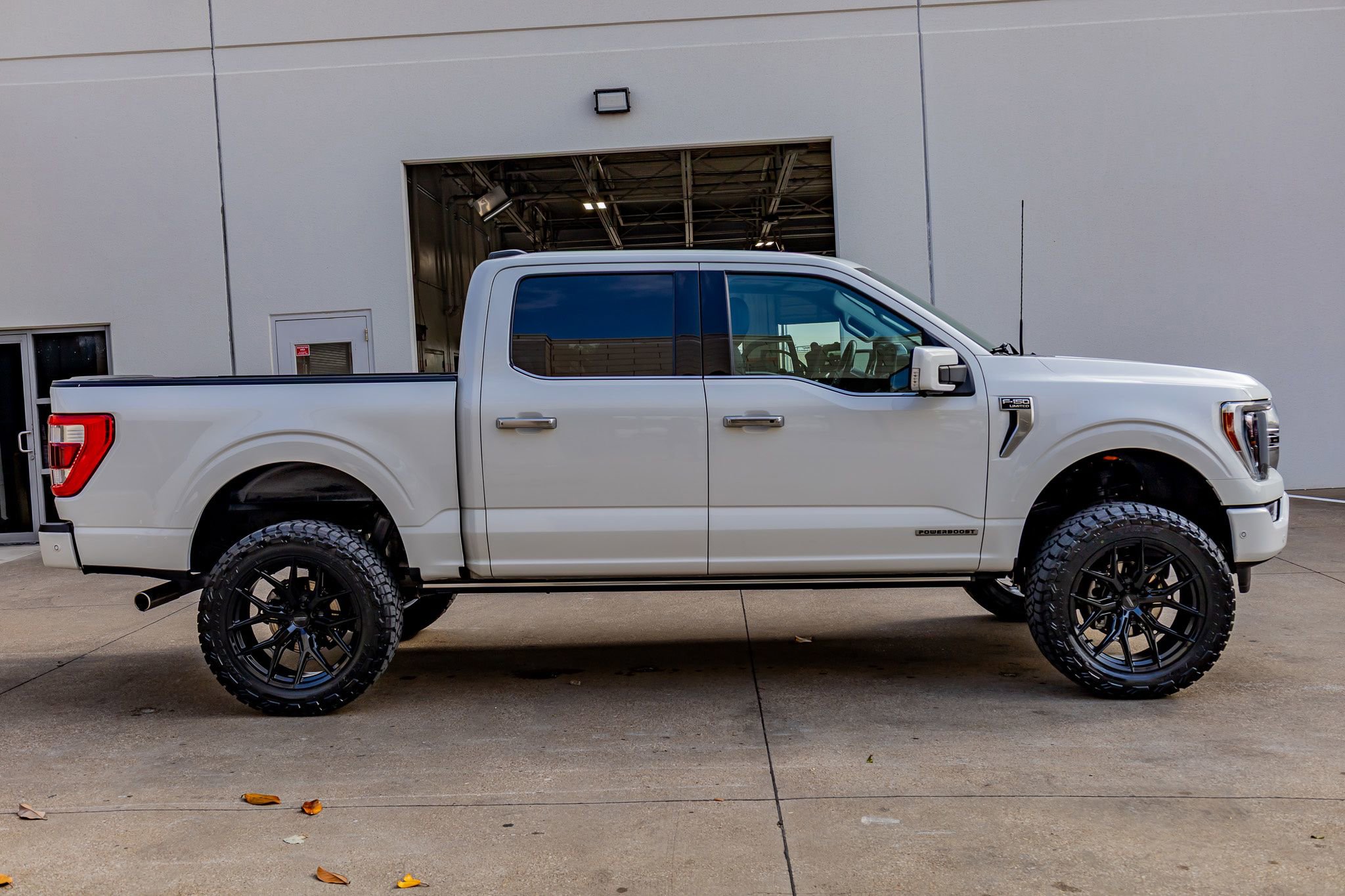 Used 2023 Ford F150 Limited AWD/4WD image 11