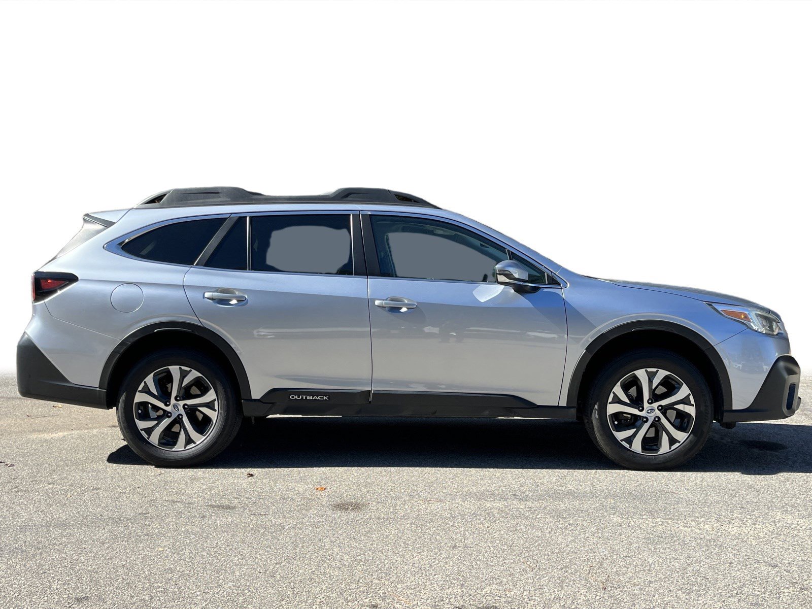 Used 2022 Subaru Outback Limited image 31