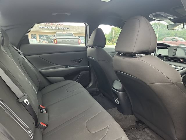 Used 2025 Hyundai Elantra Sport w/ Cargo Package FWD image 29