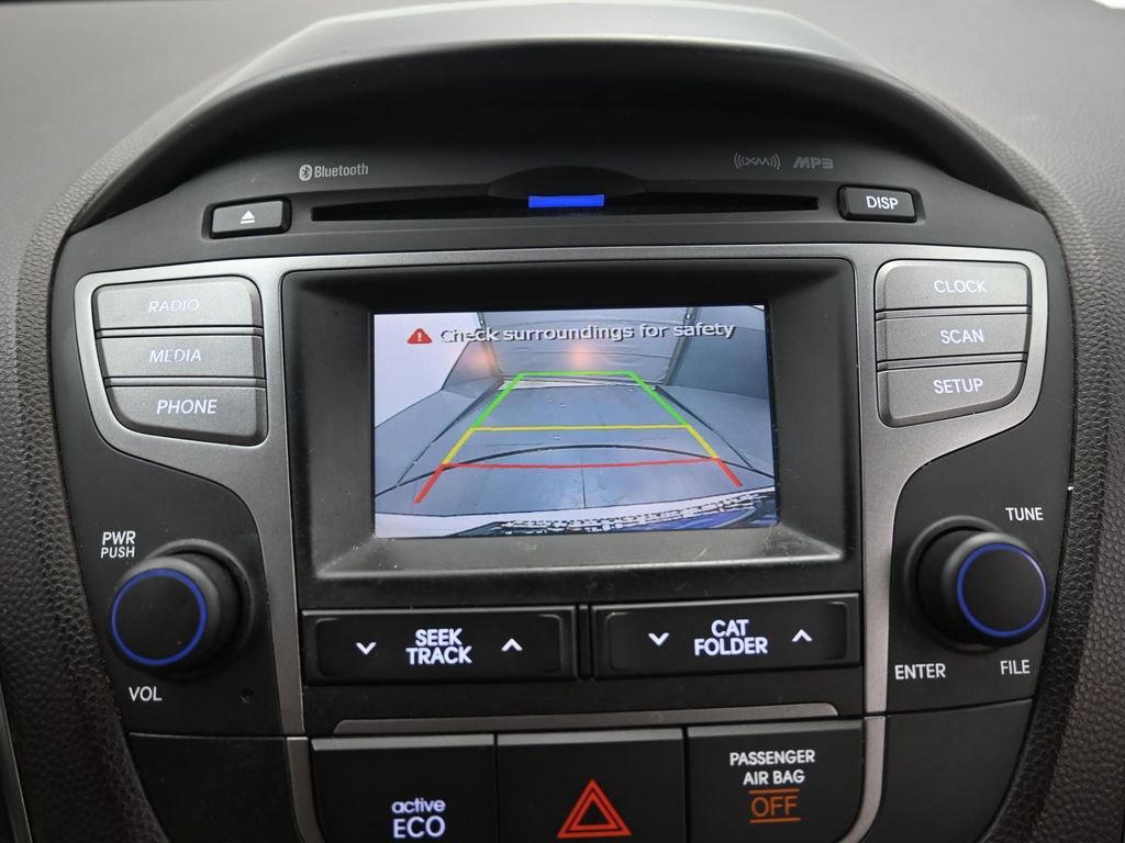 Used 2015 Hyundai Tucson SE AWD/4WD image 16