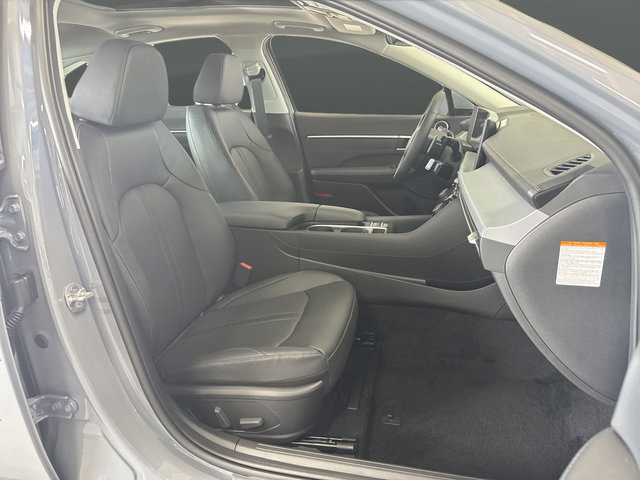 Certified 2025 Hyundai Sonata Limited FWD image 33