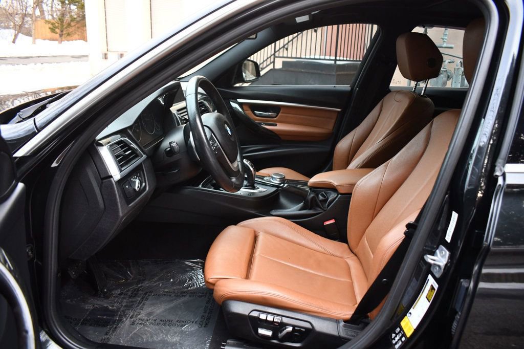 Used 2017 BMW 330i xDrive 330i xDrive image 20