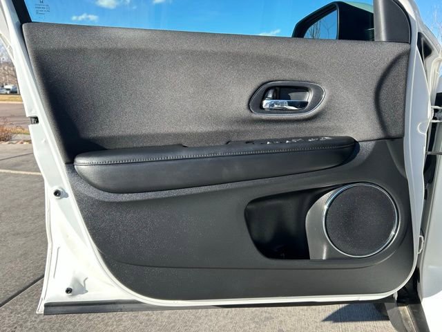 Used 2022 Honda HR-V EX image 10