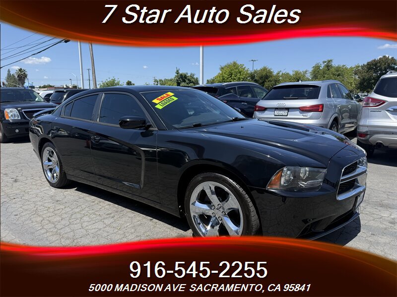 Used 2013 Dodge Charger SXT Plus RWD image 1