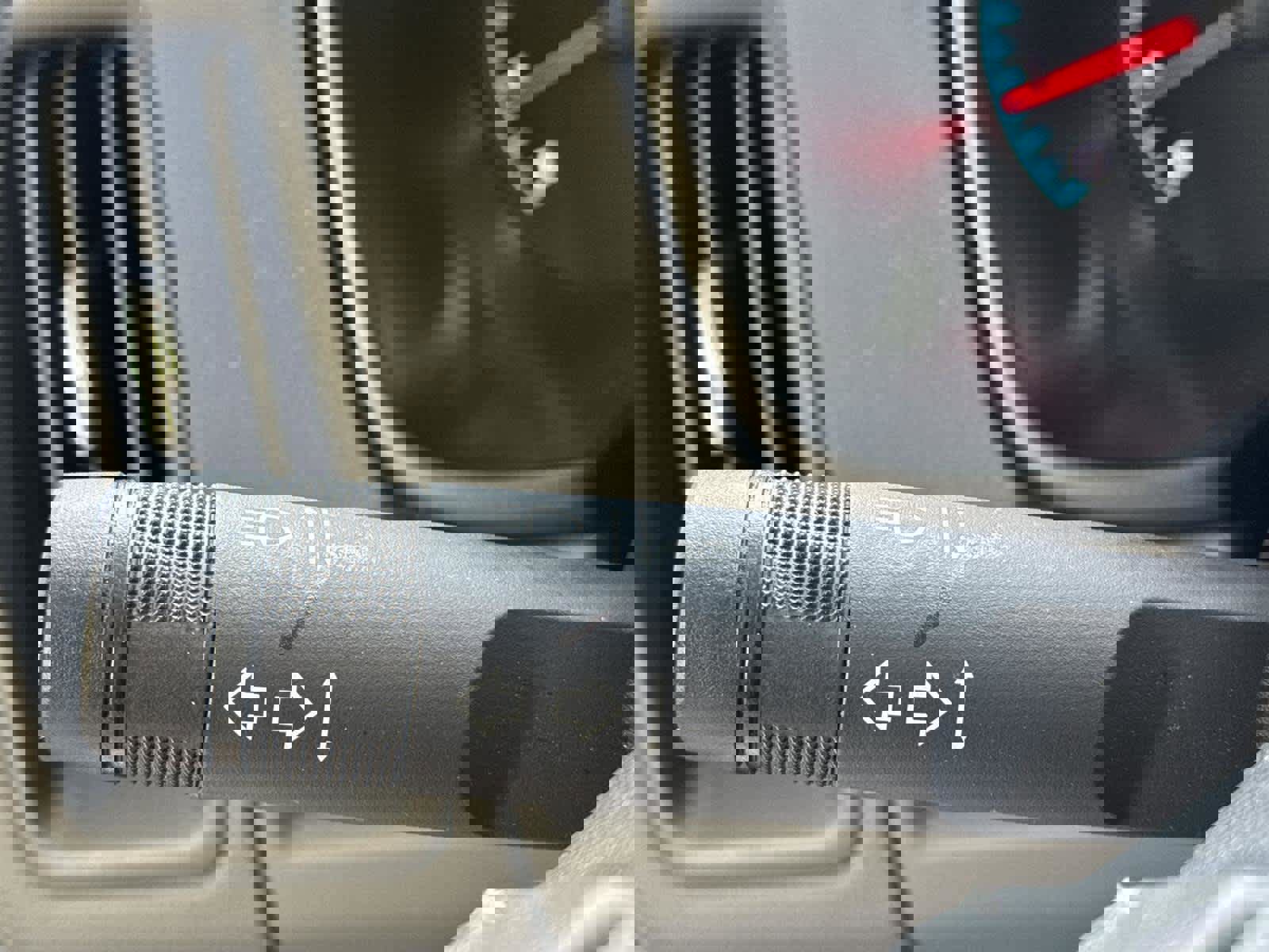 Used 2022 Chevrolet Colorado LT w/ LT Convenience Package image 26