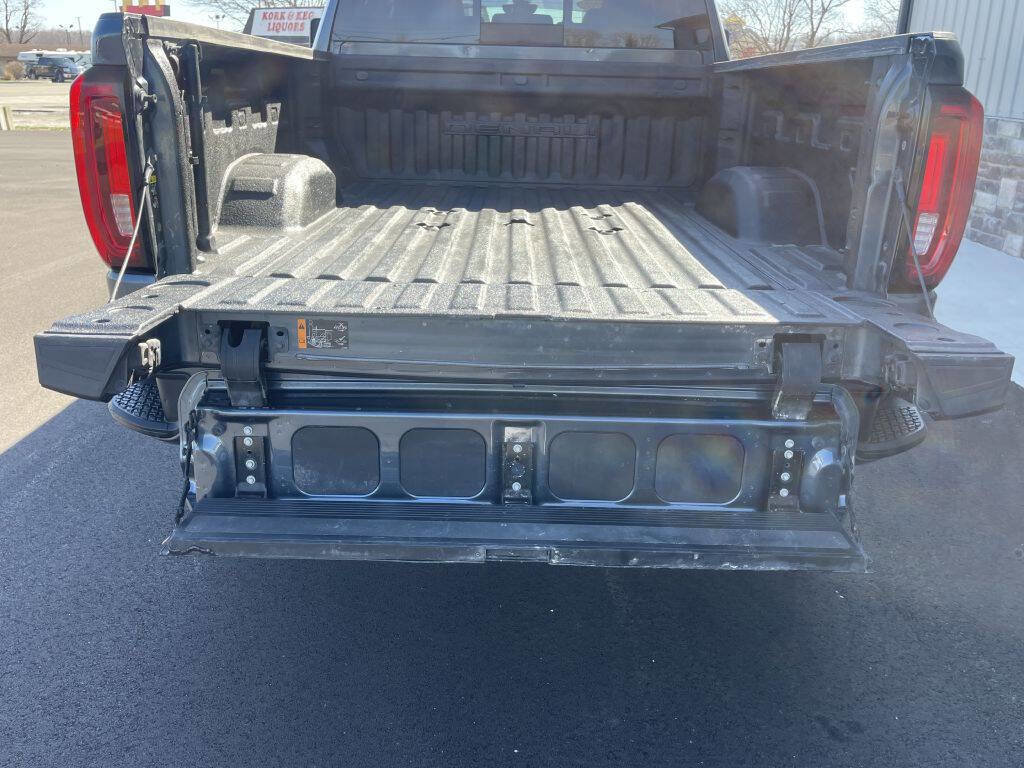 Used 2020 GMC Sierra 2500 Denali w/ Denali Ultimate Package image 11