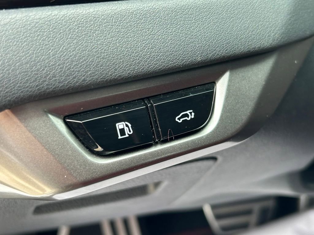 Used 2023 Lexus RX 500h F Sport AWD/4WD image 27