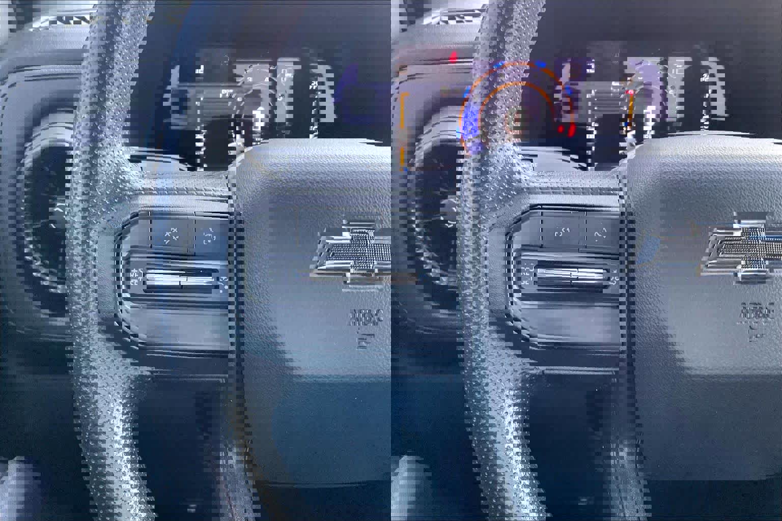 Used 2023 Chevrolet Colorado Trail Boss w/ Technology Package image 23